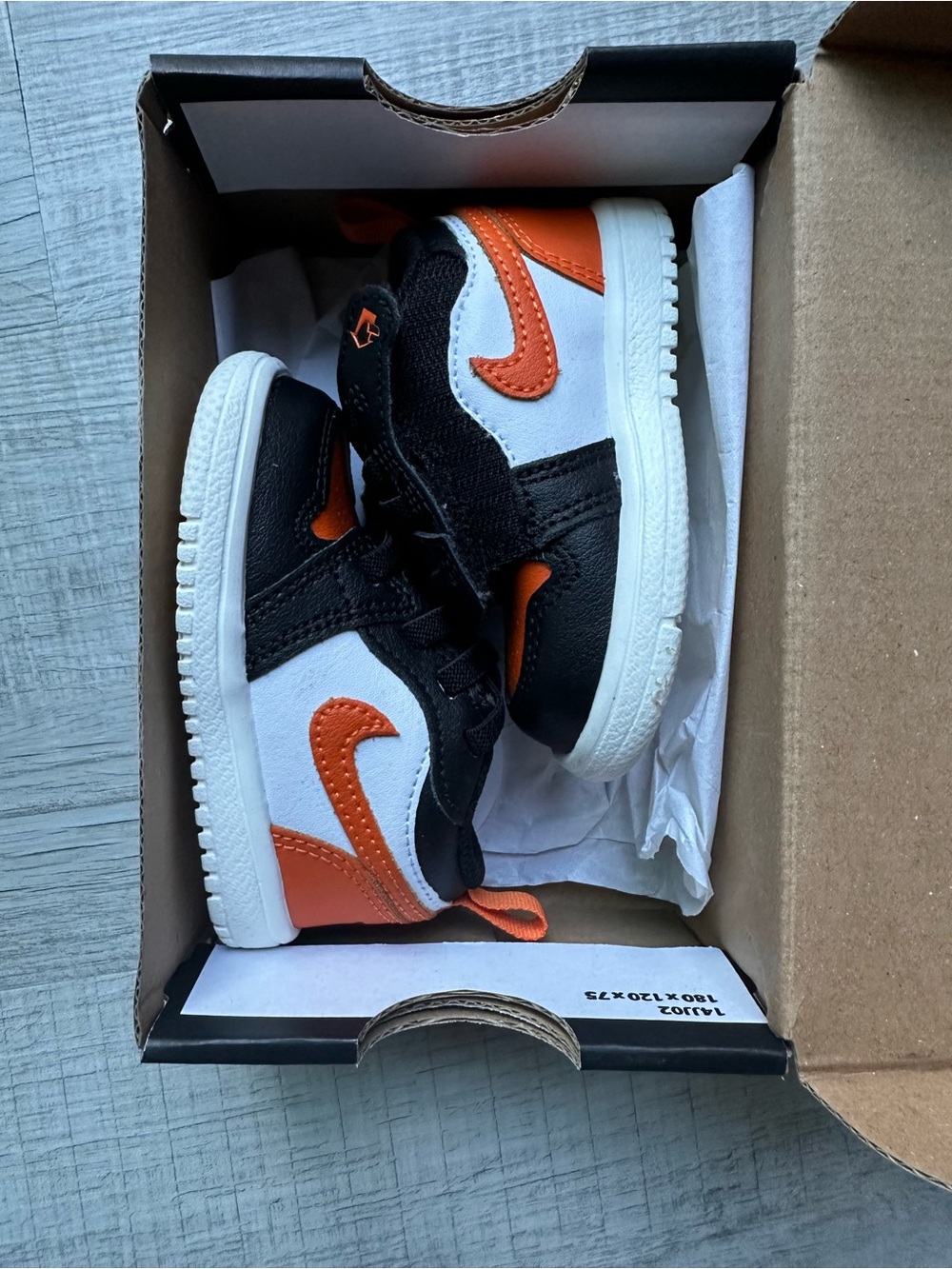 Kids Orange & Black Low-Top Sneakers Black Starfish size 4